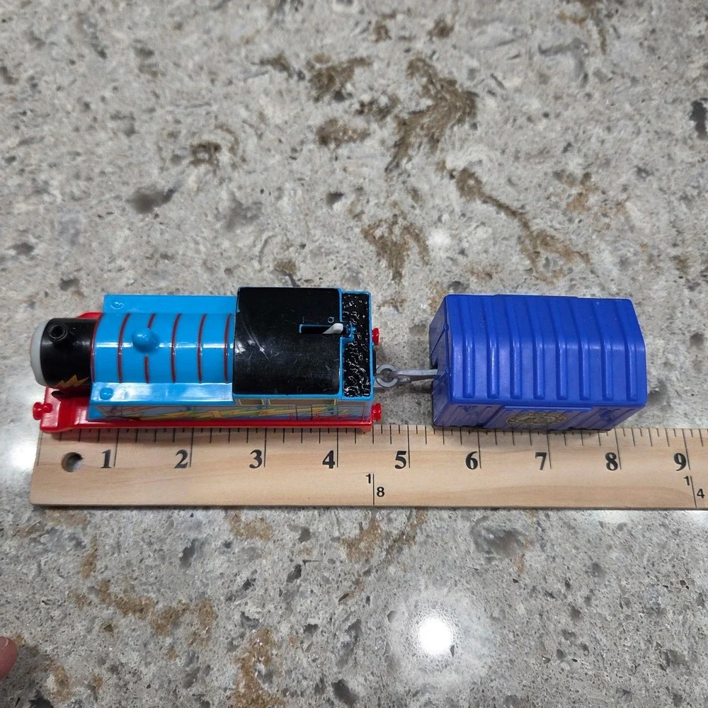 Thomas & Friends batteries included